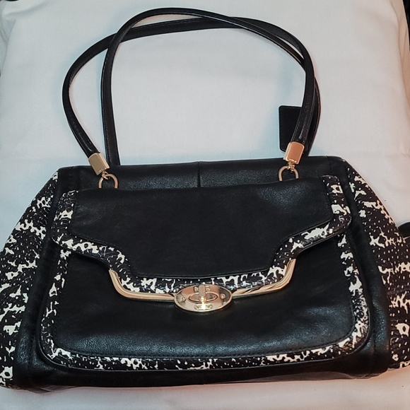 Coach purse - Picture 1 of 5